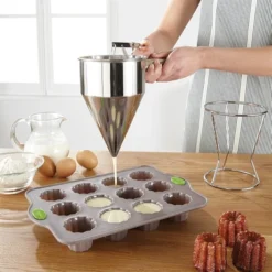 Lot Poêle 7 Blinis Et Entonnoir à Piston -Pas Cher Cuire Joie Magasin 119025 2 1 Lot poele 7 blinis et entonnoir a piston Mathon