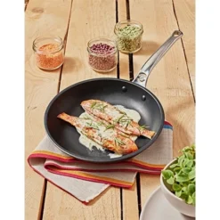 De Buyer Poêle Choc Extrême 24 Cm 5 De Buyer Poêle Choc Extrême 24 Cm -Pas Cher Cuire Joie Magasin 131029 2 1 Poele Choc Extreme 24 cm De Buyer