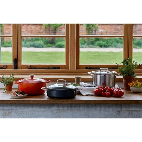 Le Creuset Sauteuse Rondeau Anti-adhérente Les Forgées 30 Cm Et Couvercle En Verre 3 Le Creuset Sauteuse Rondeau Anti-adhérente Les Forgées 30 Cm Et Couvercle En Verre – Image 3