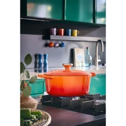Le Creuset Cocotte Fonte Rond 26 Cm Volcanique -Pas Cher Cuire Joie Magasin 213185 4 3 Cocotte fonte rond 26 cm volcanique Le Creuset