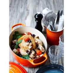 Le Creuset Cocotte Fonte Ovale Volcanique 29 Cm -Pas Cher Cuire Joie Magasin 213202 2 3 Cocotte fonte ovale volcanique 29 cm Le Creuset