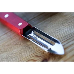 Opinel Eplucheur Microdenté Lame Inox 6 Cm Coloris Rouge -Pas Cher Cuire Joie Magasin 270174 3 3 Eplucheur microdente lame inox 6 cm coloris rouge Opinel