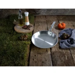 Poêle Sautoir Inox Castel'Pro 28 Cm -Pas Cher Cuire Joie Magasin 271060 3 5 Poele sautoir inox Castel Pro 28 cm Cristel