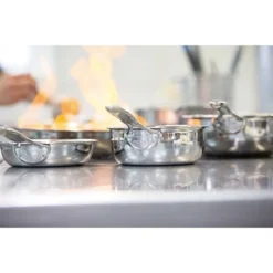 Lot 3 Casseroles Inox Castel'Pro 16,18 Et 20 Cm 5 Lot 3 Casseroles Inox Castel'Pro 16,18 Et 20 Cm -Pas Cher Cuire Joie Magasin 274900 1 1 Lot 3 casseroles inox Castel Pro 16 18 et 20 cm Cristel