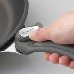 De Buyer Lot Sauteuse Paysanne Mineral B 24 Cm Et Manche Amovible Noir -Pas Cher Cuire Joie Magasin 28919 2 1 Lot sauteuse paysanne Mineral B 24 cm et manche amovible noir De Buyer