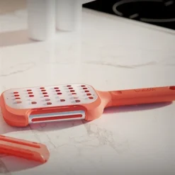 Eplucheur-râpe -Pas Cher Cuire Joie Magasin 401007 1 1 Eplucheur rape Trebonn