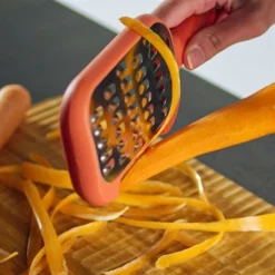 Eplucheur-râpe -Pas Cher Cuire Joie Magasin 401007 3 1 Eplucheur rape Trebonn