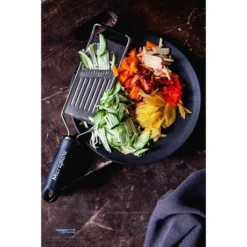 Microplane Mandoline à Julienne Gourmet -Pas Cher Cuire Joie Magasin 478017 2 1 Mandoline a julienne Gourmet Microplane