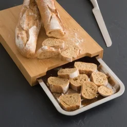 Planche à Découper Bambou 34 Cm Avec Bac Amovible Inox 9 Planche à Découper Bambou 34 Cm Avec Bac Amovible Inox -Pas Cher Cuire Joie Magasin 481016 4 4 Planche a decouper bambou 34 cm avec bac amovible inox Mathon