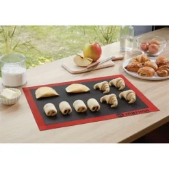 Lot Plaque à Pâtisserie Perforée Et Tapis De Cuisson Perforé -Pas Cher Cuire Joie Magasin 509023 3 1 Lot plaque a patisserie perforee et tapis de cuisson perfore Mathon