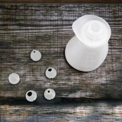 Flacon Souple Verseur En Silicone Avec 5 Douilles -Pas Cher Cuire Joie Magasin 51055 4 6 Flacon souple verseur en silicone avec 5 douilles Mathon