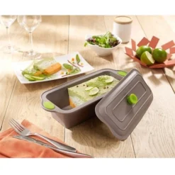 Rigiflex Terrine En Silicone Structure Acier Avec Couvercle 2 En 1 24 Cm -Pas Cher Cuire Joie Magasin 511103 4 3 Rigiflex Terrine en silicone structure acier avec couvercle 2 en 1 24 cm Mathon
