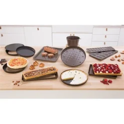 Moule à Tarte Amovible Acier Revêtu Bords Cannelés 24,5 Cm -Pas Cher Cuire Joie Magasin 54101 2 1 Moule a tarte amovible acier revetu bords canneles 24 5 cm Mathon