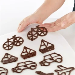 Lekue Kit Décomat Kids - Décoration En Chocolat Pour Enfants 7 Lekue Kit Décomat Kids - Décoration En Chocolat Pour Enfants -Pas Cher Cuire Joie Magasin 56118 2 2 Kit Decomat Kids Decoration en chocolat pour enfants Lekue