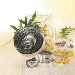 Lot 2 Boîtes De 14 Découpoirs Ronds Lisses Et Cannelés 2 à 11 Cm 5 Lot 2 Boîtes De 14 Découpoirs Ronds Lisses Et Cannelés 2 à 11 Cm -Pas Cher Cuire Joie Magasin 579007 2 2 Lot 2 Boites de 14 decoupoirs ronds lisses et canneles 2 a 11 cm Mathon