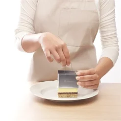 Lot De 4 Emportes Pièces Carrés En Inox Avec Poussoir -Pas Cher Cuire Joie Magasin 579012 4 2 Lot de 4 emportes pieces carres en inox avec poussoir Mathon