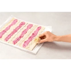 Roulette à Gâteaux Forme Rose -Pas Cher Cuire Joie Magasin 653407 3 6 Roulette a gateaux forme rose Betty Bossi